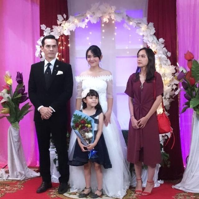 Masih Berusia di Bawah 20 Tahun, 5 Artis Ini Sukses Berakting Jadi Orang Tua