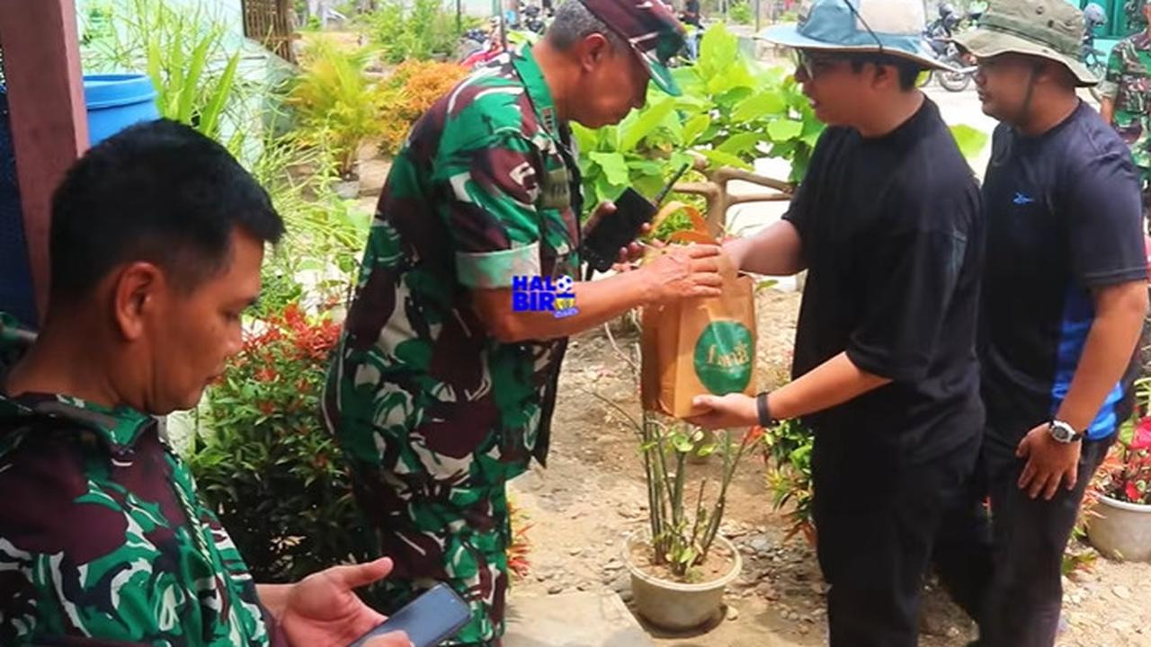 Puluhan Tahun Tidak Ketemu, Letjen Kunto Arief Sambangi Mantan Anak Buahnya Pakai Motor Sampai Berpelukan Haru