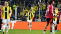 Fenerbahce berhasil menyamakan kedudukan melalui gol Youssef En-Nesyri pada menit ke-49. (AP Photo/Francisco Seco)