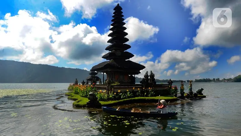 Ada 40 Penerbangan dalam Sehari, Australia Jadi Negara Penyumbang Wisman Terbanyak ke Bali.  fotoi: merdeka.com/Arie Basuki)