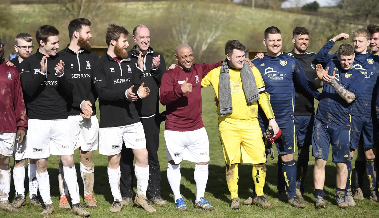 Pada pertandingan menghadapi Harleyscott Rangers, Jumat (4/3/22) sayangnya Bull harus menerima kekalahan tipis 3-4. (AFP/Oli Scarff)
