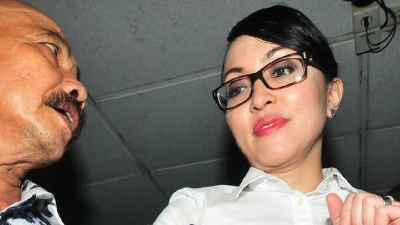 Politikus Golkar disebut dalam sidang Angie
