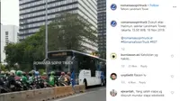 Seperti dilansir akun Instagram @romansasopirtruck, terlihat sebuah video menunjukan puluhan pemotor yanng melawan arus harus berpapasan dengan bus Transjakarta dan enggan mengalah.