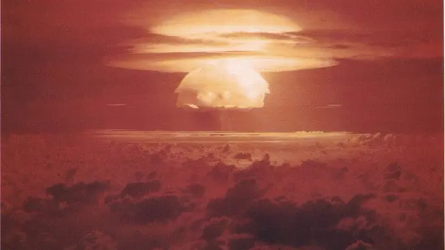 Uji coba senjata nuklir Bravo di Bikini Atoll (Wikipedia/Public Domain/United States Department of Energy)