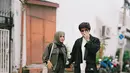 Aurel mengaku menjalani program diet dan rutin berolahraga. Hasilnya kini terlihat jelas, dengan banyak pujian dari warganet. Ia berhasil kembali langsing tanpa meninggalkan peran sebagai ibu.  (Liputan6.com/IG/@aurelie.hermansyah)