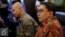Wakil ketua DPR Fadli Zon saat memberikan keterangan kepada awak media setelah melakukan pertemuan dengan Ahamd Dhani di Gedung Nusantara III DPR, Kompleks Parlemen, Senayan, Jakarta, Senin (28/11). (Liputan6.com/Johan Tallo)
