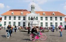 FOTO: Suasana Kota Tua Jakarta Ramai Dikunjungi Wisatawan Selama Libur Lebaran