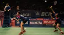 Ganda campuran Indonesia, Alfian Prasetya dan Annisa Saufika kalah 11-21, 21-10 dan 14-21 dari ganda campuran China, Zhang Nan dan Zhao Yunlei. (Bola.com/Vitalis Yogi Trisna)