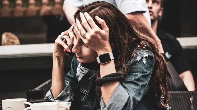 4 Zodiak Ini Butuh Waktu Bertahun-tahun untuk Move On setelah Putus Cinta