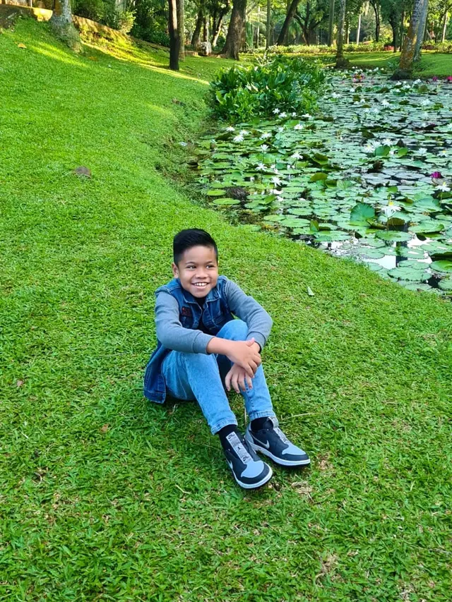 Mayson merilis lagu berbahasa Inggris yang diberi judul Dad (ist)