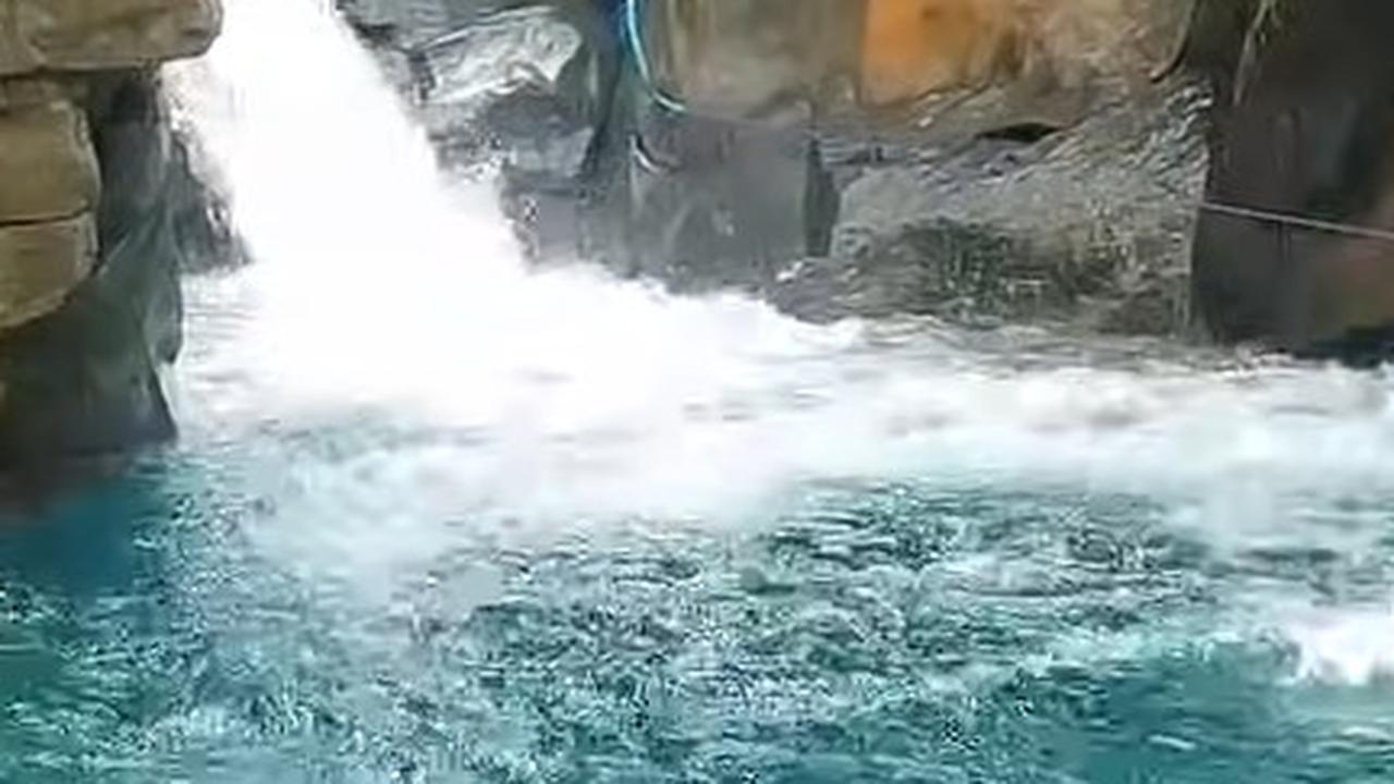 Menikmati Jernihnya Sungai di Curug Cibaliung, Punya Cerita Urban Soal Kapak yang Hilang