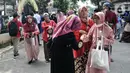 Warga halal bihalal saat Lebaran Kukusan. (merdeka.com/Iqbal S. Nugroho)