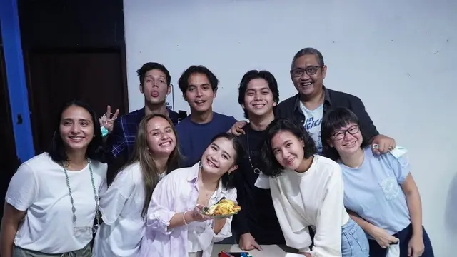 Syuting Film Baru, Ini 6 Potret Terbaru Shenina Cinnamon dengan Rambut Pendek