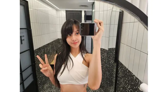 Potret Anya Geraldine dengan Gaya Rambut Berpon