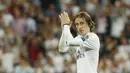 2. Luka Modric (Real Madrid) - Di FIFA 19, pemain Kroasia itu mendapatkan rating tertinggi dengan nilai 91. Namun, penampilan buruk musim lalu kemungkinan akan menurunkan nilainnya menjadi 90 di FIFA 20. (AFP/Juan carlos Hidalgo)