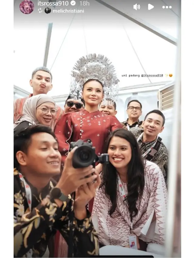 6 Potret Detail Penampilan Rossa di HUT ke-80 RI, Anggun dalam Balutan Adat Minang