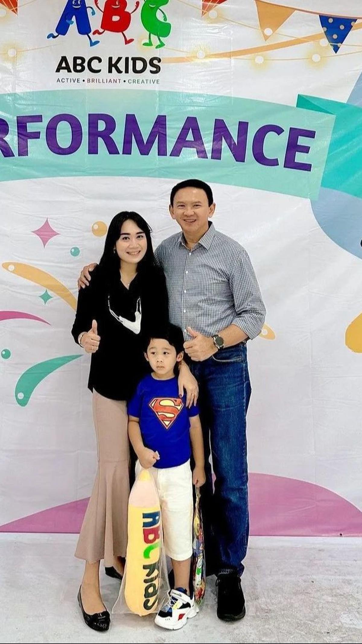 Tetap Tampil Mesra