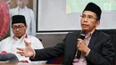 Mantan Gubernur Nusa Tenggara Barat Tuan Guru Bajang Zainul Majdi memberi penjelasan saat menjadi narasumber dalam diskusi di Jakarta, Kamis (7/2). Diskusi tersebut terkait Gerakan Menangkal Fitnah dan Hoax seputar agama. (Liputan6.com/Johan Tallo)