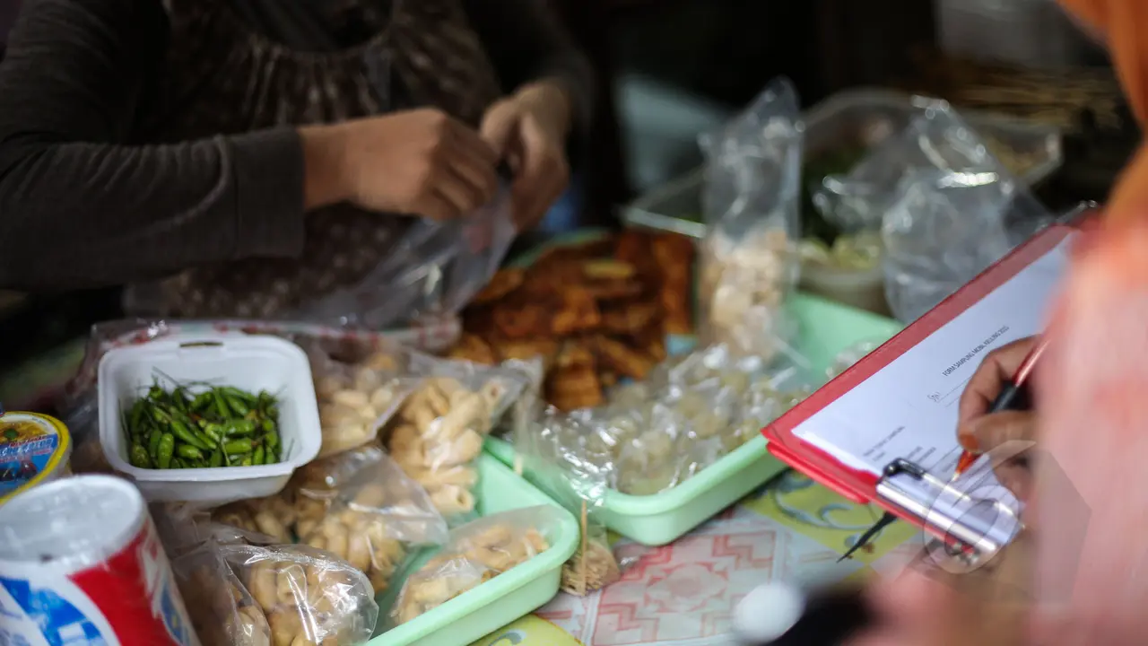 BPOM Sidak Jajanan di SD Rawamangun