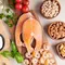 Ahli gizi menilai Bible Diet memiliki kesamaan dengan Diet Mediterania dan DASH karena berfokus pada makanan alami dan minim proses. (dok. jcomp/Freepik)