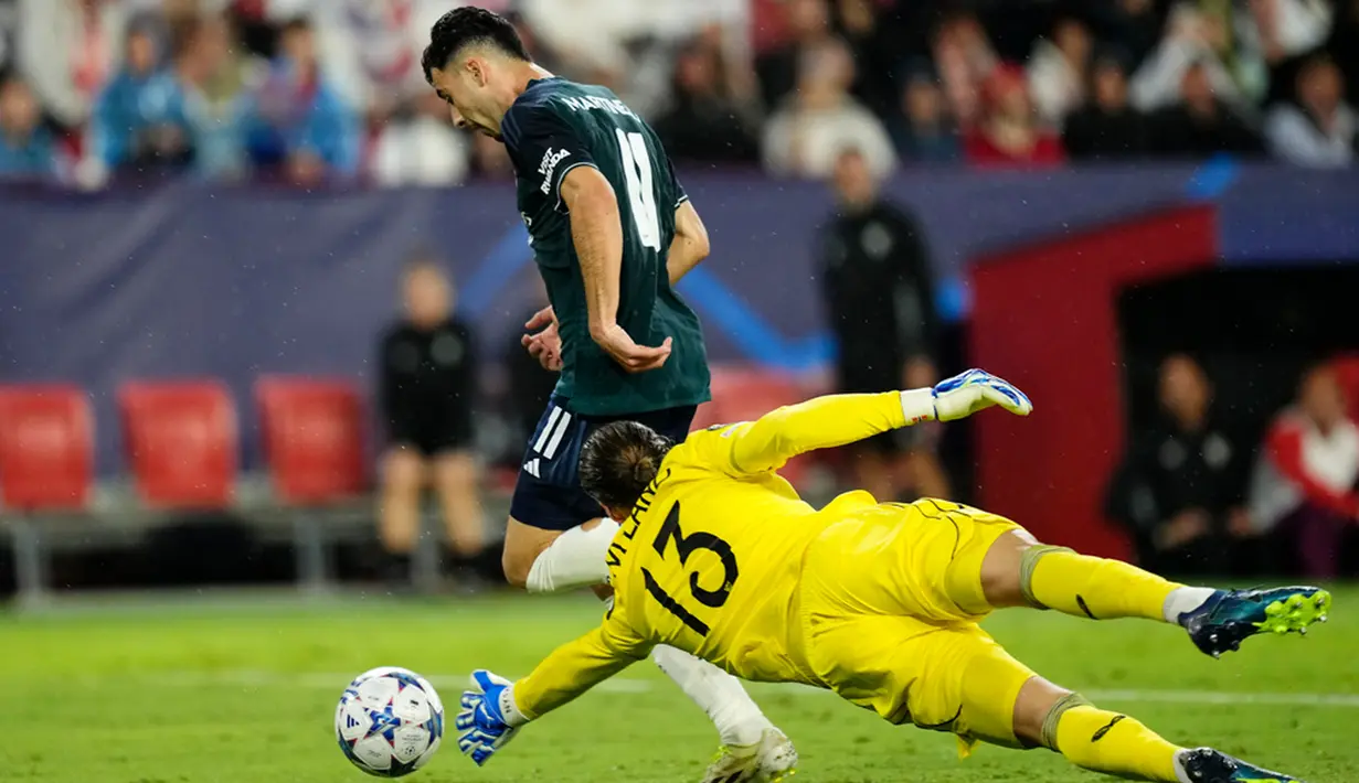 Sevilla sendiri sempat memperkecil skor berkat gol Nemanja Gudelj. (AP Photo/Jose Breton)