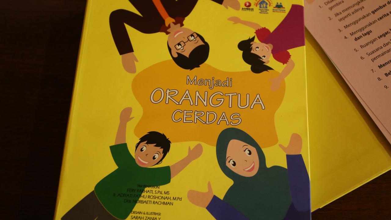 Buku Menjadi Orangtua Cerdas