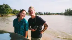 Tidak dapat dipungkiri bahwa film Petualangan Sherina, menjadi salah satu film yang sangat populer di zamannya. Film drama musikal yang dibintangi Sherina Munaf dan Derby Romero ini pasti ditonton oleh anak kelahiran tahun 90-an. Siapa yang tidak kenal Sherina pada masa kecilnya? Kini usai 22 tahun, film ini dipun dilanjutkan kembali dengan keduanya yang sudah dewasa. (Liputan6.com/IG/@sherinasinna)