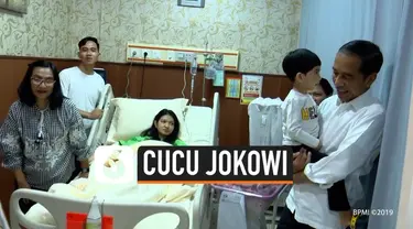 Presiden Jokowi menjenguk cucu ketiganya di RS PKU Muhammadiyah Surakarta hari Jumat (15/11). Anak kedua pasangan Gibran dan Selvi itu diberi nama La Lembah Manah.