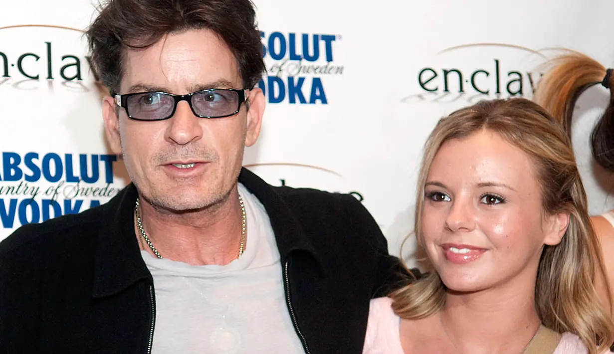 Bree Olson juga sebelumnya telah memberi tanggapannya tentang spekulasi Charlie Sheen yang mengidap HIV. Menurut Bree, sang aktor merahasiakan penyakit darinya saat masih bersama pada 2011 lalu. (www.justjared.com)