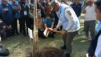 Direktorat Jenderal (Ditjen) Bina Administrasi Kewilayahan (Adwil) Kementerian Dalam Negeri (Kemendagri) mendorong penguatan peran Satuan Polisi Pamong Praja (Satpol PP) dan Satuan Perlindungan Masyarakat (Satlinmas) sebagai garda terdepan dalam mewujudkan Indonesia bebas sampah melalui Gerakan Indonesia Aman, Sehat, Resik, dan Indah (ASRI).