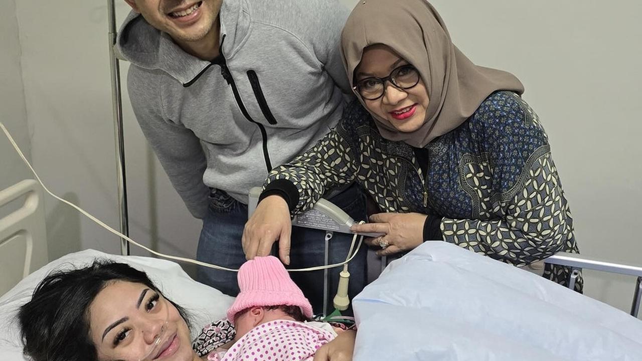 Potret Raiyah Istri Danny Rukmana Mantan Suami Lulu Tobing Melahirkan Anak Kedua, Bayi Perempuan Cantik