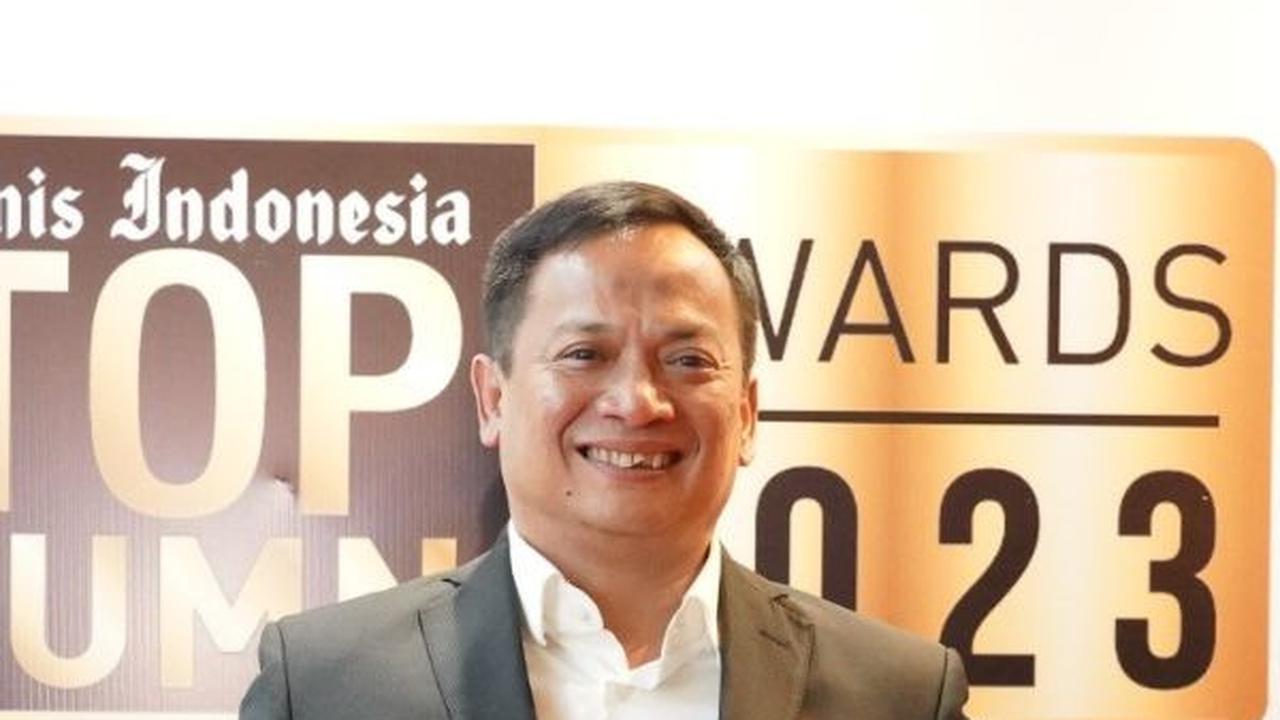 Direktur Utama PNM Arief Mulyadi jadi The Best CEO di Ajang Top BUMN Awards 2023