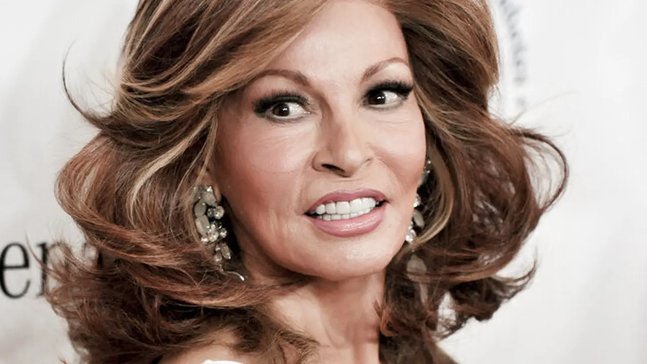 Raquel Welch pada 2014. (Richard Shotwell/Invision/AP, File)