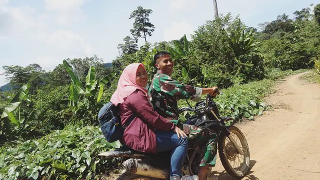 Menembus Tapal Batas