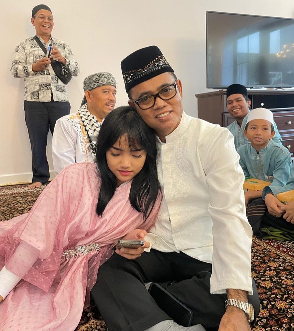 Haji Faisal Buka Suara Terkait Fuji Ketahuan Nge-Vape, Beri Pesan Bijak untuk Putrinya