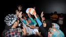 Kemeriahan para Cinemaholic saat pengundian dooprize usai menyaksikan film Doraemon di Blitz Megaplex, Jakarta (13/12/2014). (Liputan6.com/Helmi Fithriansyah)