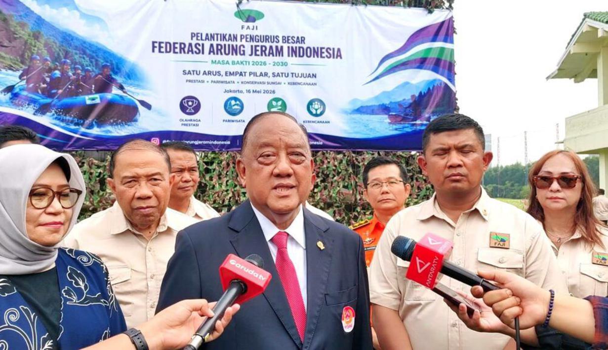 Marciano juga menyoroti prestasi internasional yang berhasil diraih tim arung jeram Indonesia. Pada IRF World Rafting Championship 2025 di Malaysia, Indonesia membawa pulang satu medali emas, satu perak, dan satu perunggu. (Dok PB.FAJI)