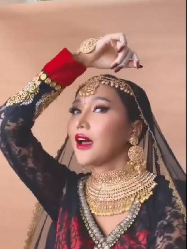 5 Potret Lucinta Luna Pakai Busana India, Sempat Dikira Ayu Ting Ting