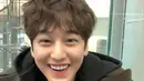 Kim Bum merupakan seorang aktor yang memiliki senyum yang manis dan mampu melehkan hati penggemarnya. (FOTO: instagram.com/k.kbeom)