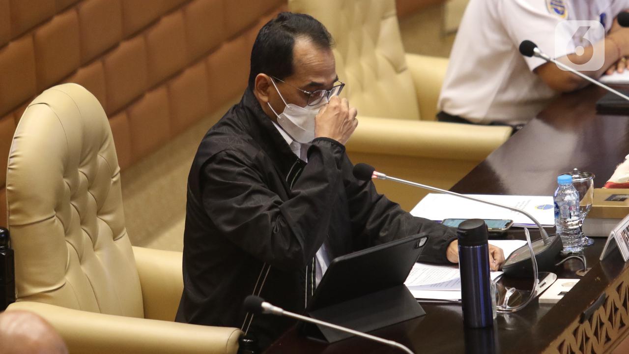 Raker Menhub Budi Karya dengan Komisi V DPR