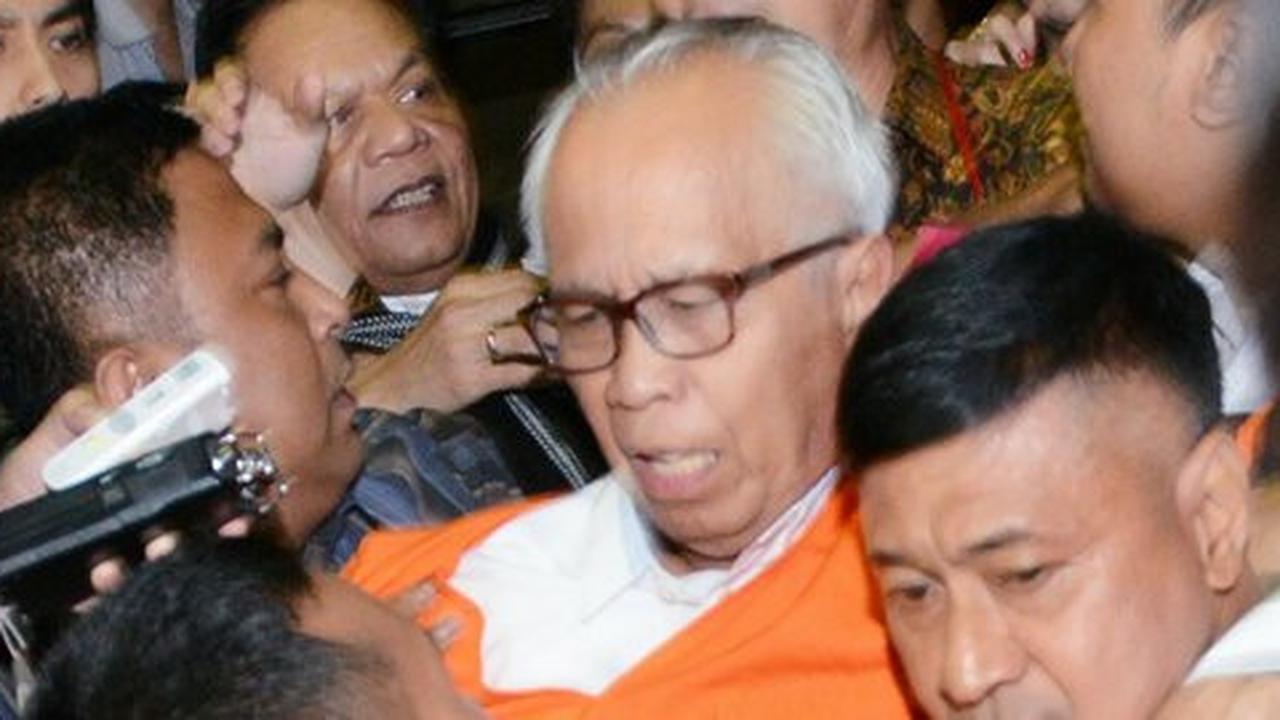 Ogah diperiksa KPK, OC Kaligis pilih ditembak mati