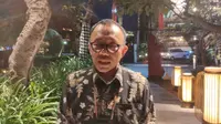 Seketeris Direktorat Jenderal Kemendikbudristek Fitra Arda saat menjamu para degelasi ASEAN di Kuta Bali (Dewi Divianta/Liputan6.com)