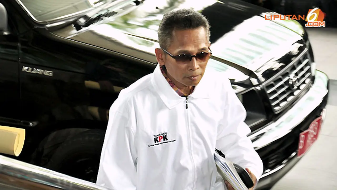 hakim-setyabudi-gratifikasi-130704b.jpg