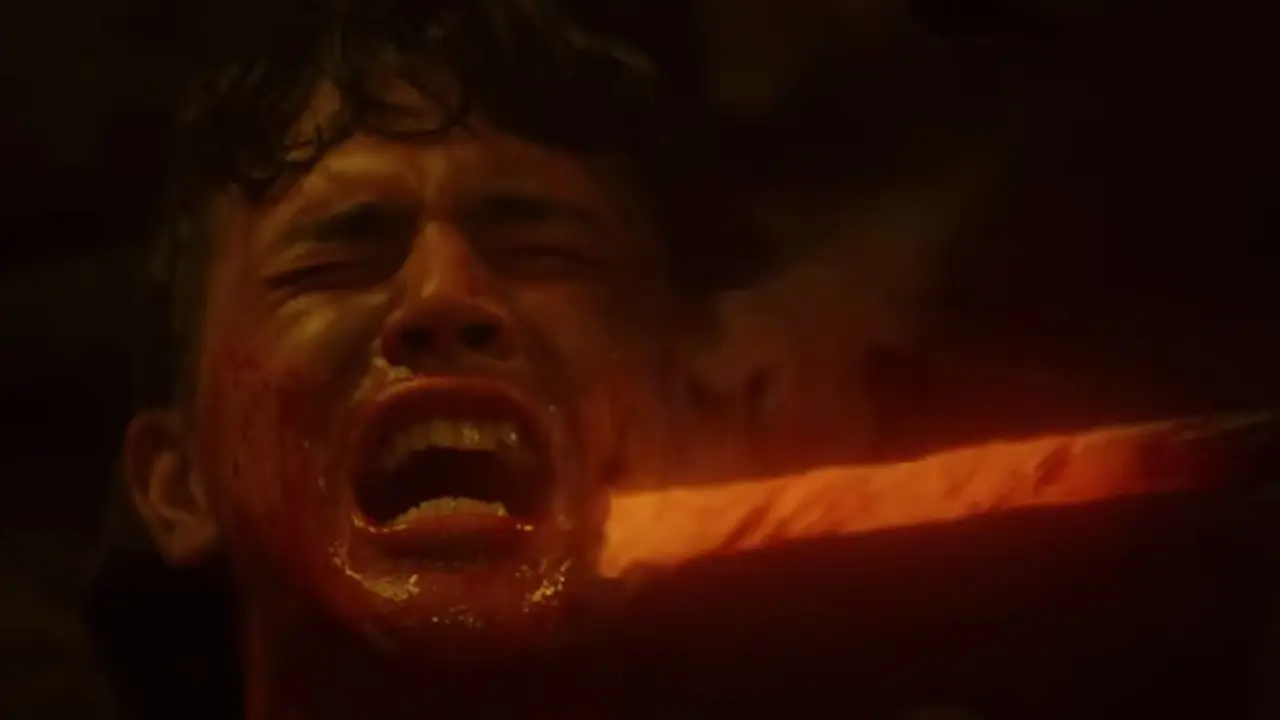 Salah satu adegan film Siksa Neraka. (Foto: Dok. YouTube Dee Company)
