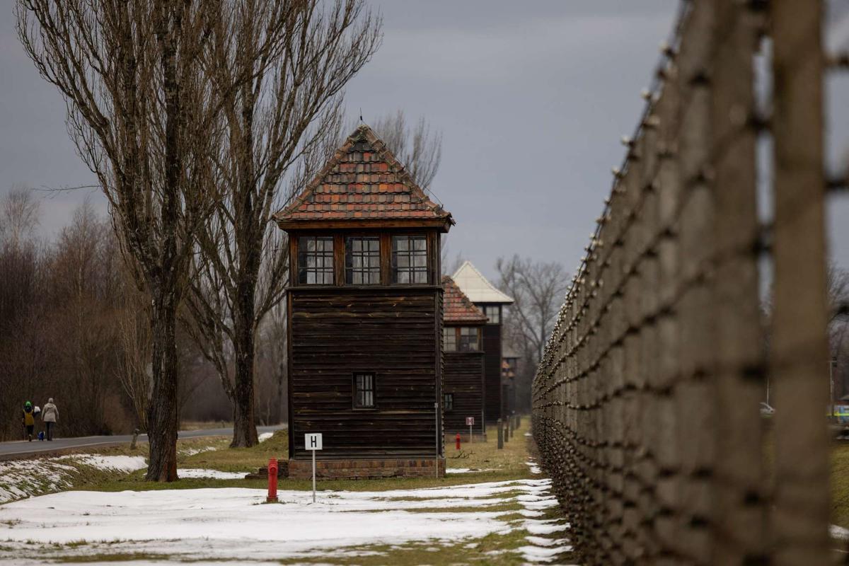 Tembok Kematian Saksi Bisu Kekejaman Nazi Eksekusi Korban Holocaust di Kamp Konsentrasi Auschwitz Polandia