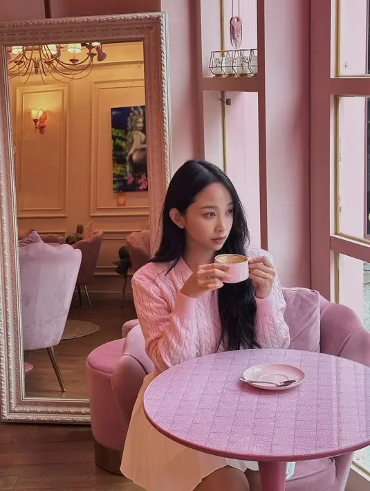 Dita Karang (Instagram/hey__deets)