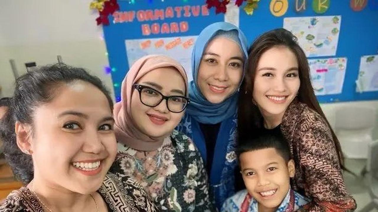Menjalin Kedekatan dengan Wali Murid Lain
