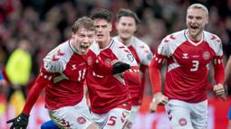 Rasmus Hojlund menjadi bintang usai mencatatkan hattrick. (Liselotte Sabroe/Ritzau Scanpix/AFP)