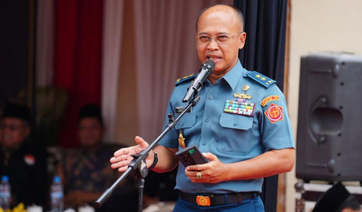 Oleh sebab itu, Julius meminta dukungan serta doa dari masyarakat dalam waktu dekat berhasil memberikan kabar baik terkait upaya pembebasan Kapten Philip Mark Mehrtens.<br>