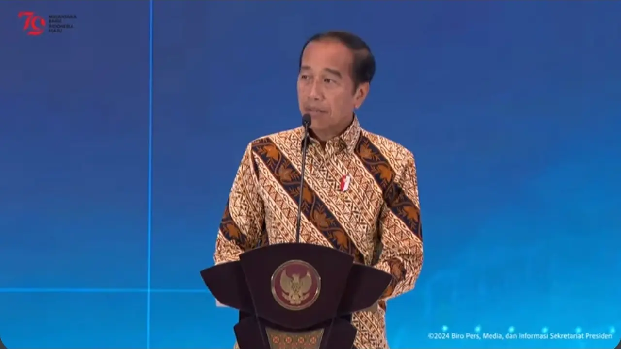 Presiden Joko Widodo (Jokowi) dalam Refleksi dan Catatan 10 Tahun Pemerintagan Jokowi di Bidang Konstruksi, Infrastruktur, dan Investasi, di Jakarta, Rabu (31/7/2024).